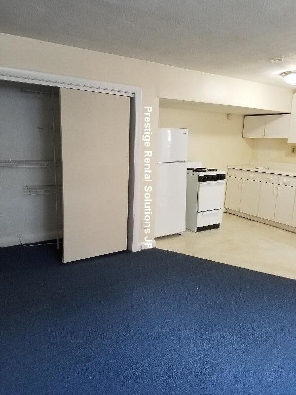 Building Photo - 12 Vinal St