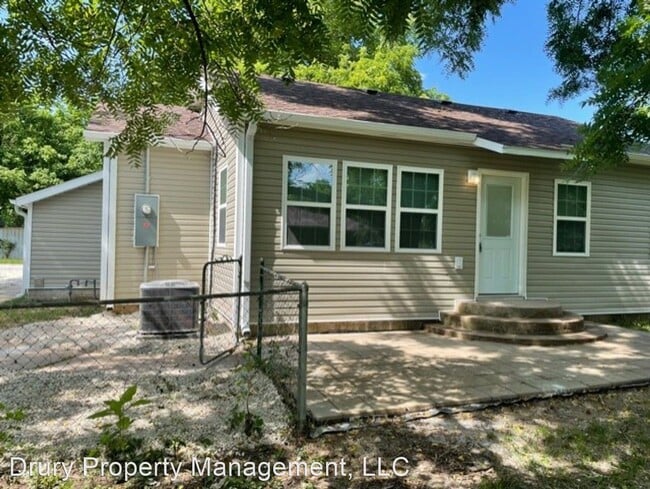 Building Photo - 3 br, 2 bath House - 212 W. Blaze Rd