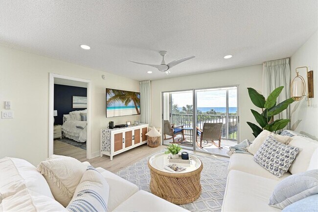 Foto del edificio - 8630 Midnight Pass Rd