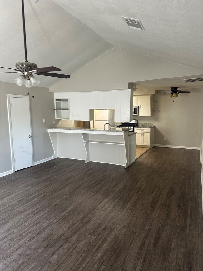 Building Photo - 3208 Scotch Moss Ln