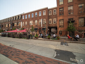 Building Photo - 95 Audubon St