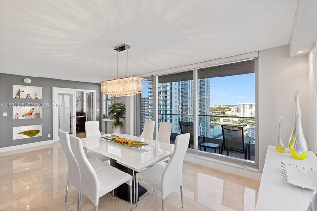 Foto del edificio - 1920 S Ocean Dr