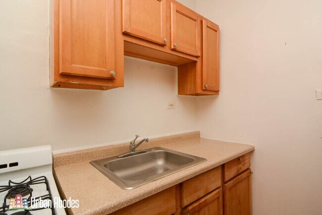 Foto del edificio - 4852 N Damen Ave