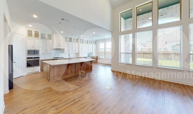 Building Photo - 2602 Delta Dr