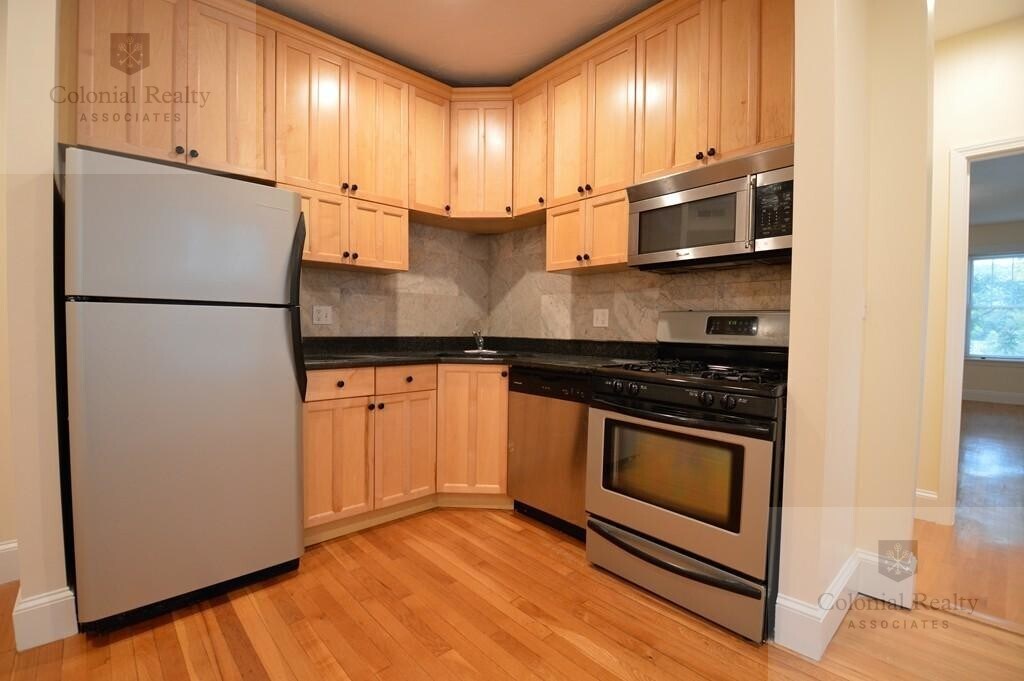 Foto principal - 187 Winthrop Rd