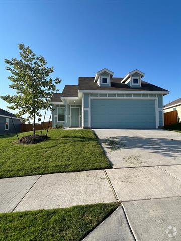 Building Photo - 2812 Rosewater Ln