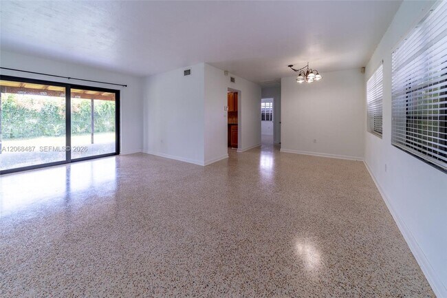 Building Photo - 4361 SW 97th Ct