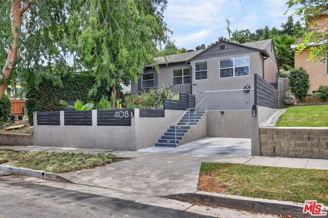 Building Photo - 408 Kendall Ave
