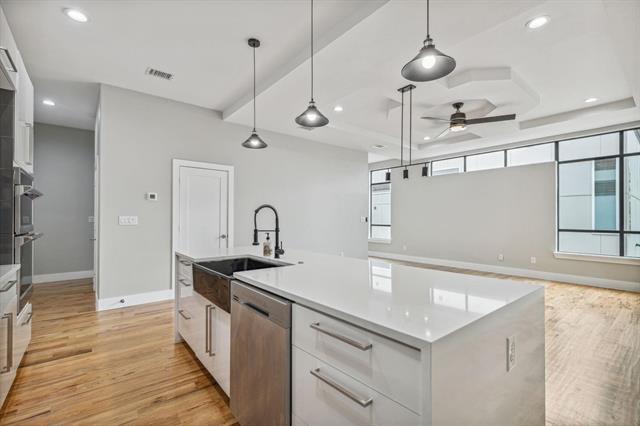 Building Photo - 4406 Munger Ave