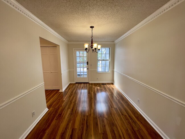 Building Photo - 3840 Priest Lake Dr