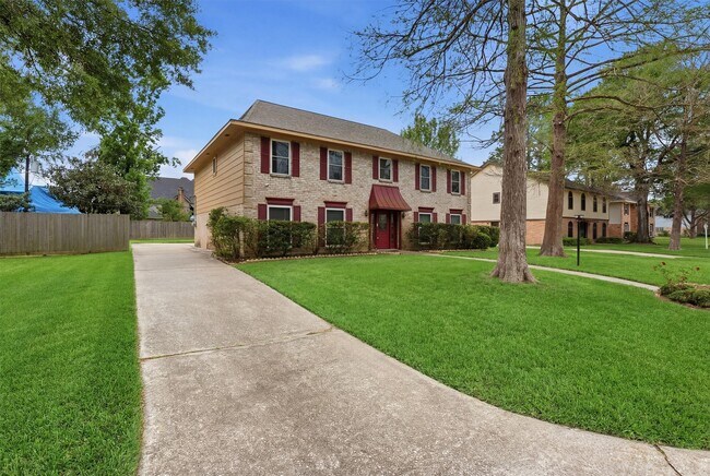 Building Photo - 8115 Theisswood Rd
