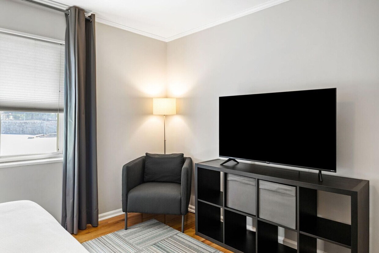 Foto principal - 15 Standish Ave NW