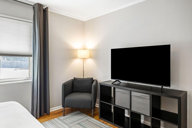 Building Photo - 23 Standish Ave NW