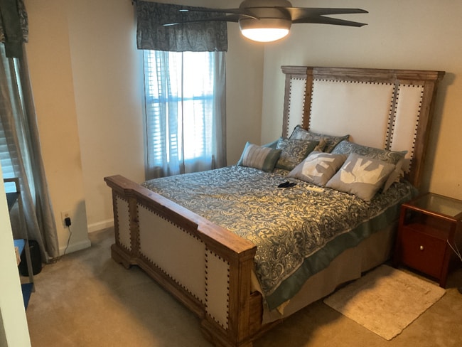 Building Photo - 20 Crestfield Cir