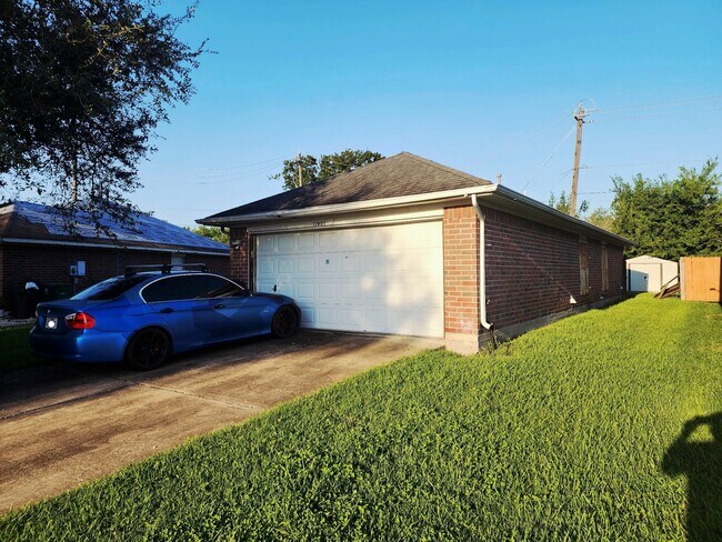Foto del edificio - 12807 Ambrose St