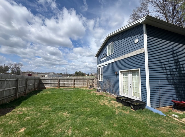 Building Photo - 672 Fishburn Rd