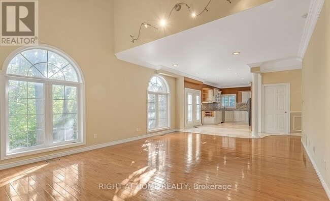 Building Photo - 307 Sheridan Ct