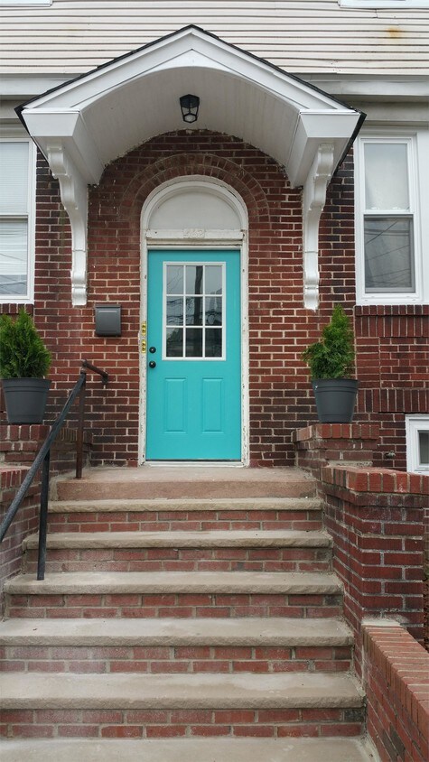 Foto del edificio - 462 Leslie St