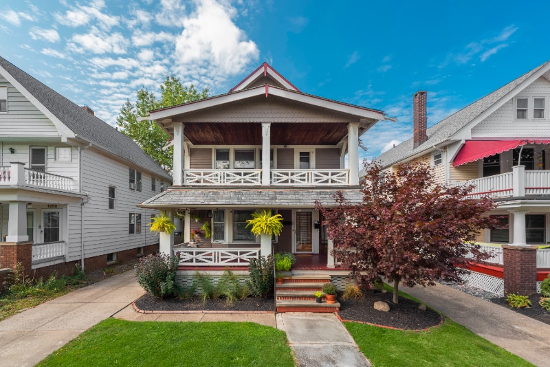 1254 Nicholson Ave Unit Downstairs, Lakewood, OH 44107 Apartment for