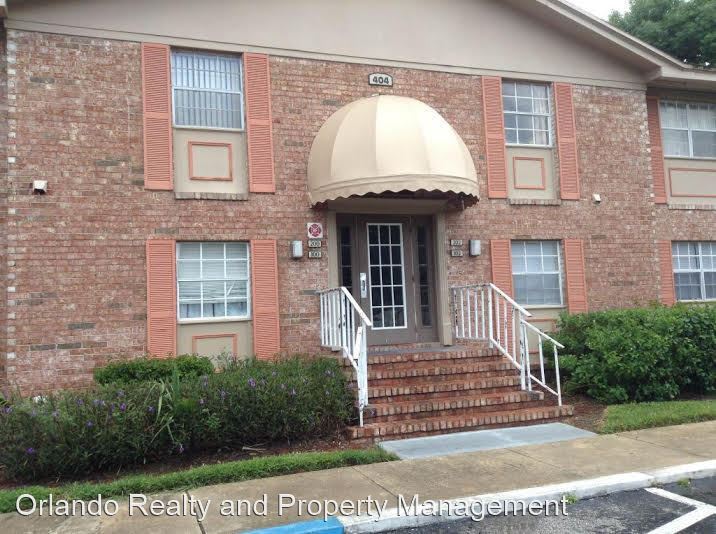 Primary Photo - 404 Banyon Tree Cir