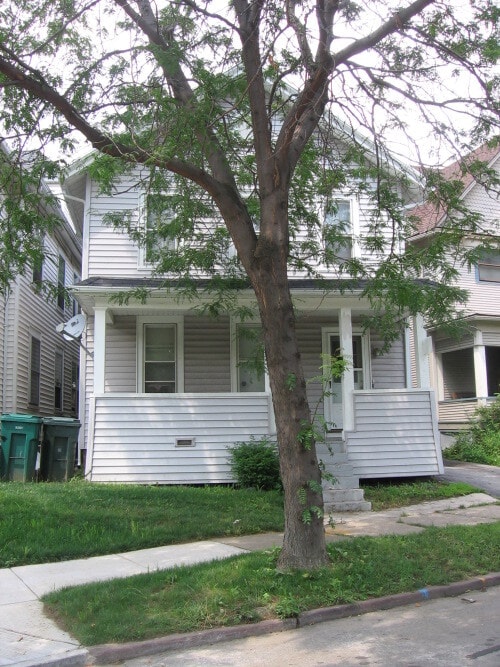 Building Photo - 272 Hamilton St