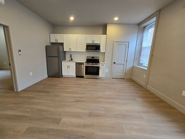 Building Photo - 2018 Spring Garden St