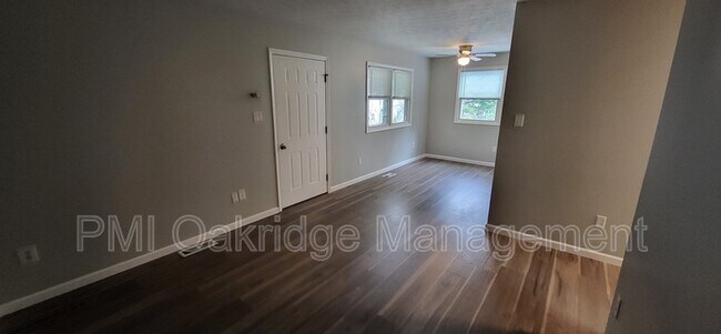 Building Photo - 3477 Waynesville Rd
