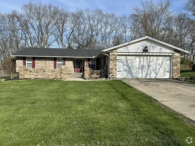 Building Photo - 5684 Red Oak Dr