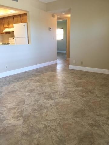 Building Photo - 4275 Oak Terrace Dr