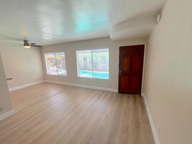 Building Photo - 2115 Placentia Ave