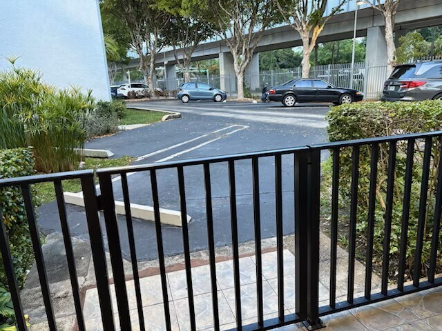 Foto del edificio - 2496 SW 17th Ave