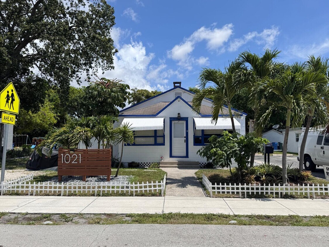 Foto principal - 1021 NE 33rd St