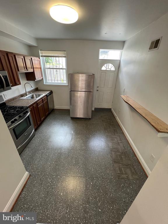 Foto principal - 806 N Rose St