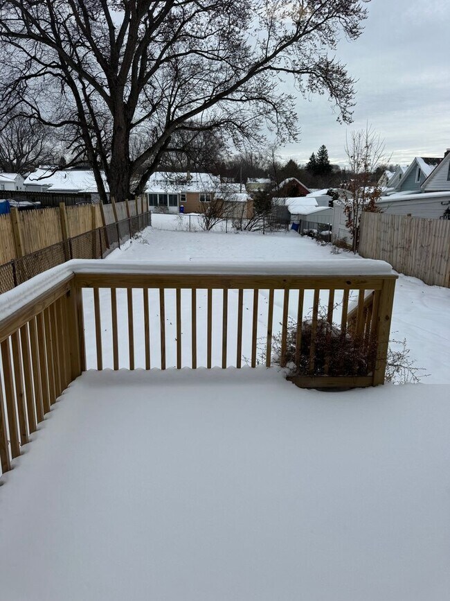 Foto del edificio - 3 bedroom 1 bath home