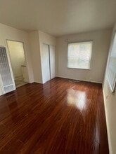 Building Photo - 20534 Hartland St