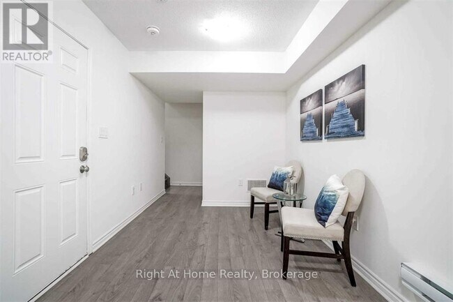 Building Photo - 297 Murlock Heights