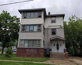 Building Photo - 932 Emerald St