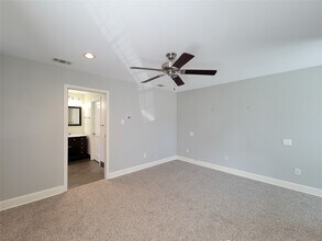 Building Photo - 5536 Aspen St