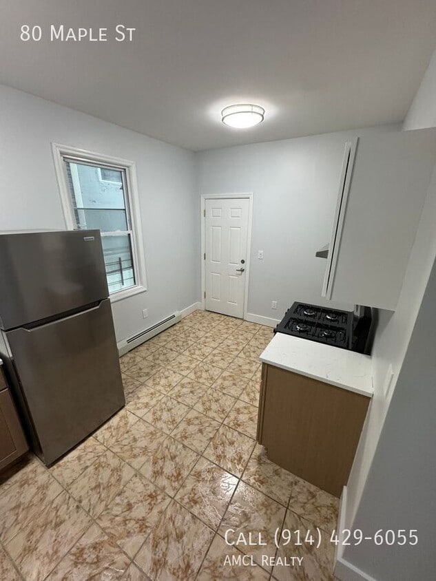 Foto principal - 80 Maple St
