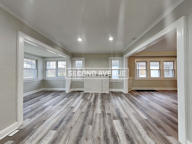 Building Photo - 5808 Prospect Ave