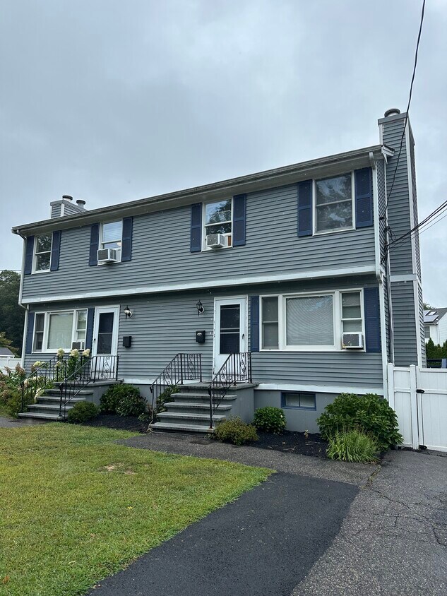 Foto principal - 87 Kiely Rd