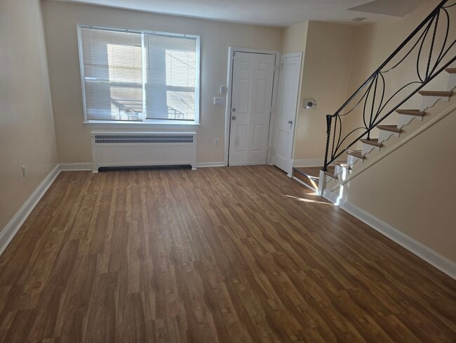 Foto del edificio - 6213 N Howard St