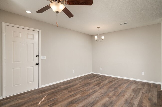 Interior Photo - Vandergriff Village