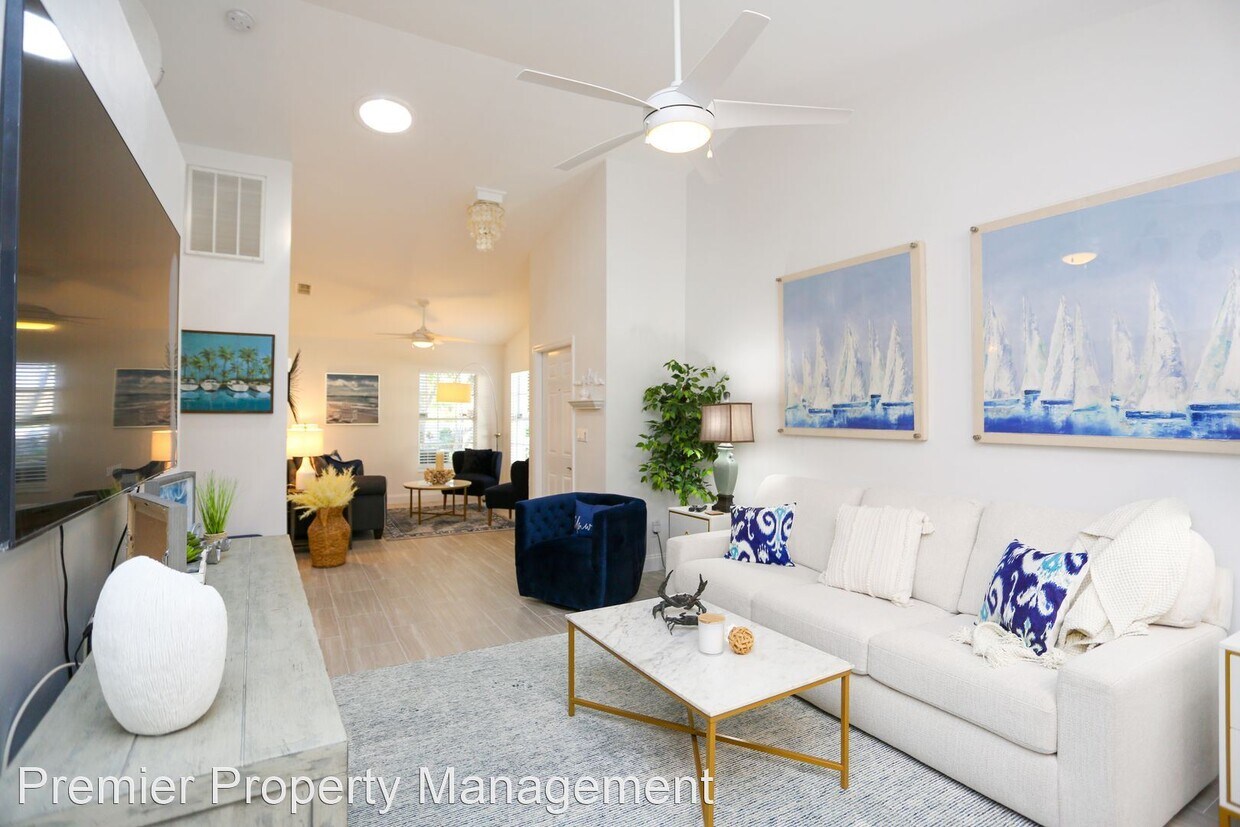 2 br, 2 bath House 808 Wiggins Bay Drive... House Rental in Naples, FL