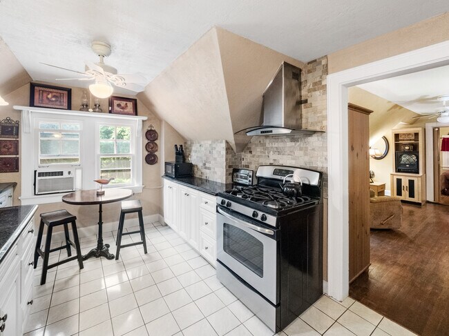 Foto del edificio - 1115 Eton Cross Rd