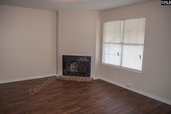 Foto del edificio - 117 Springwoods Lake Point