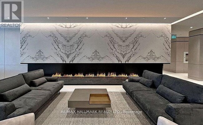 Building Photo - 50 Upper Mall Wy