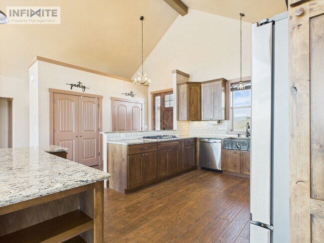 Building Photo - Montana Dream Turned Reality – One-of-a-Ki...