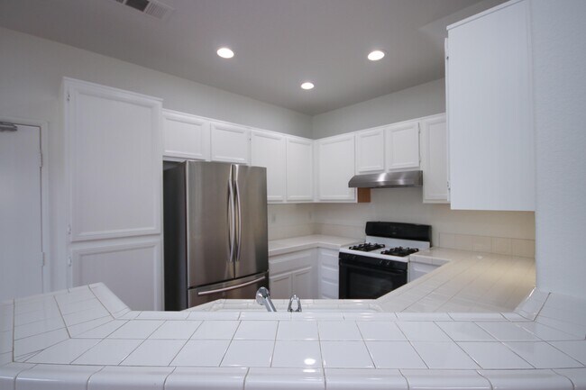 Foto del edificio - 1100 Rosewalk Way