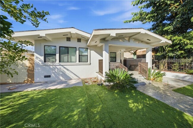 Building Photo - 6325 Marbrisa Ave